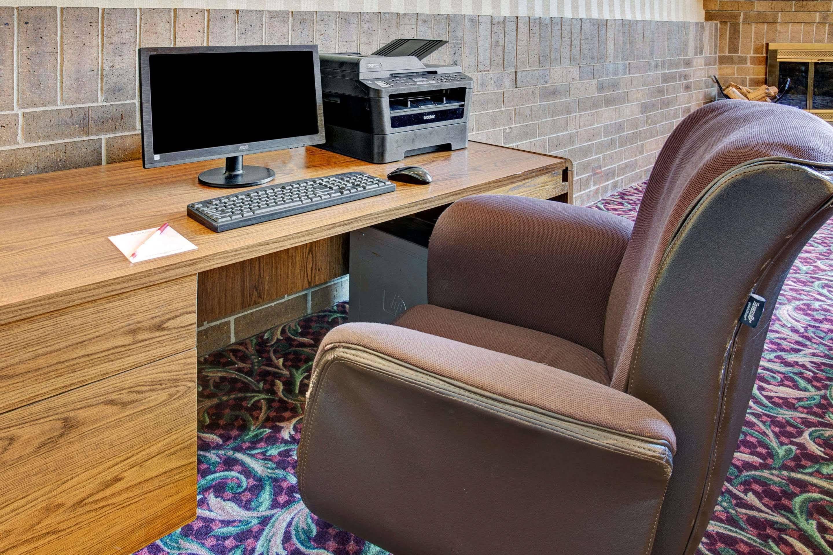 Holiday Inn Indianapolis - Airport Area N By Ihg Exterior foto